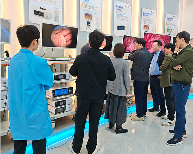Medical imaging product demonstration in the showroom